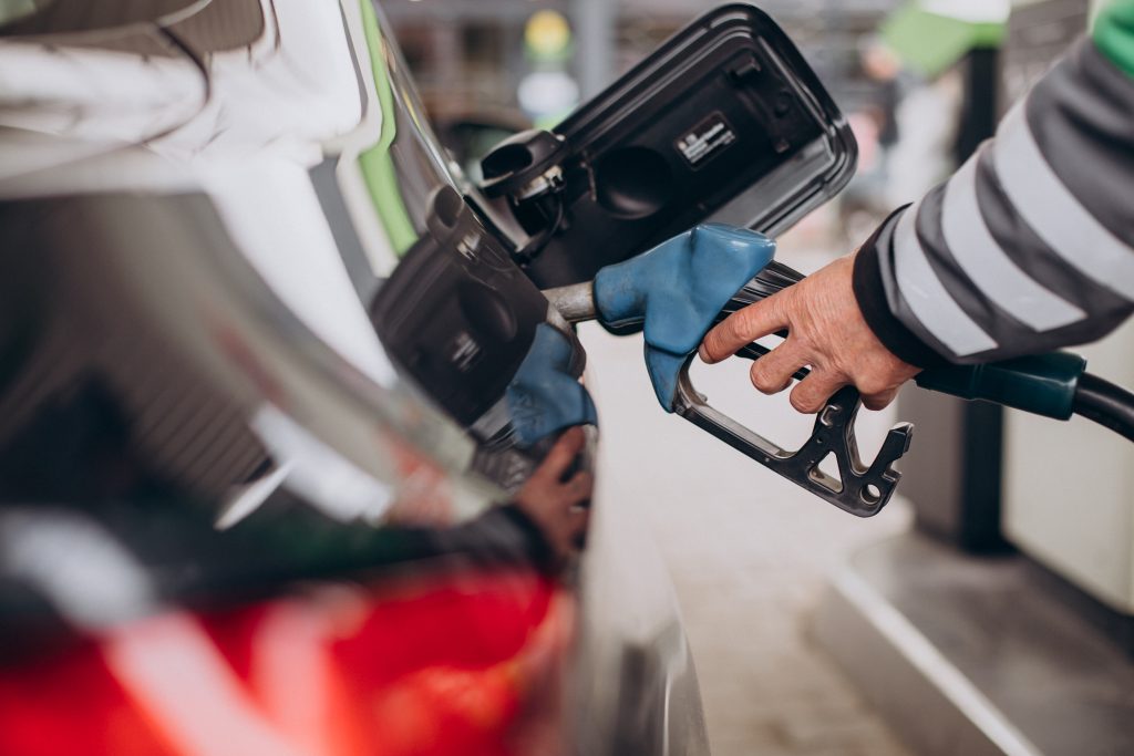 How to save money on transportation and gas