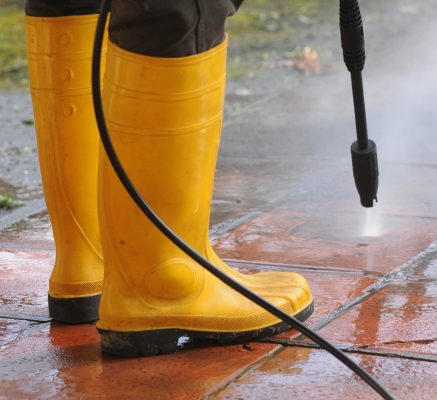 How to start a pressure washing business